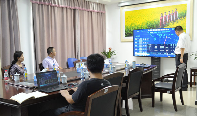 资产经营公司召开党委理论学习中心组集体扩大学习会