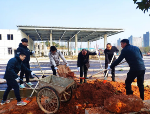 凝聚党员合力 助推项目建设