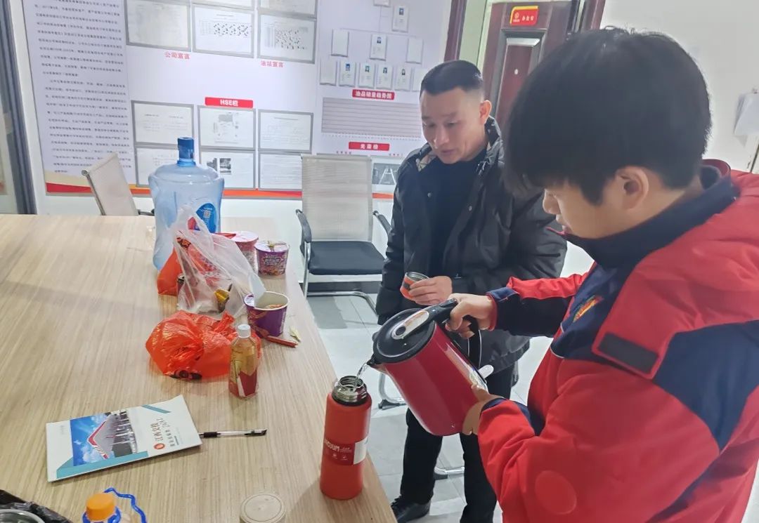交通物资公司：春运帮扶小组深入一线展担当