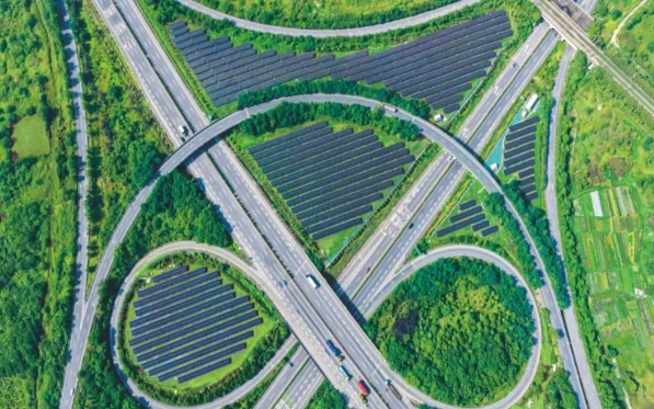 “零碳高速·江西实践”系列②：“阳光银行”点亮零碳高速网